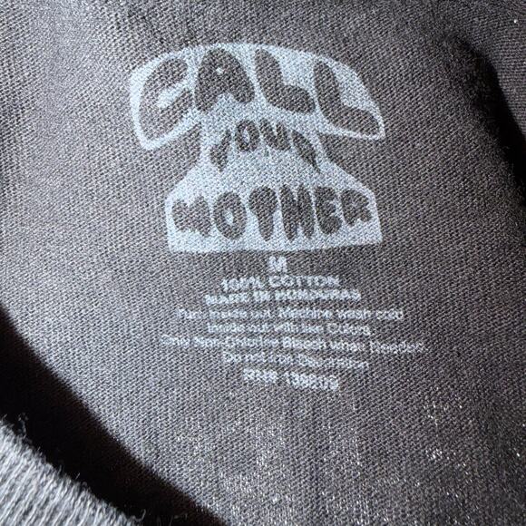 Call Your Mother Black Skeleton "Merry Christmas/New Year" Graphic T-Shirt- M - Picture 6 of 9